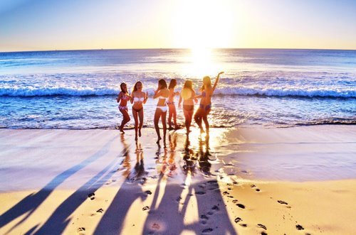 beach-beautiful-friends-girl-Favim.com-716250